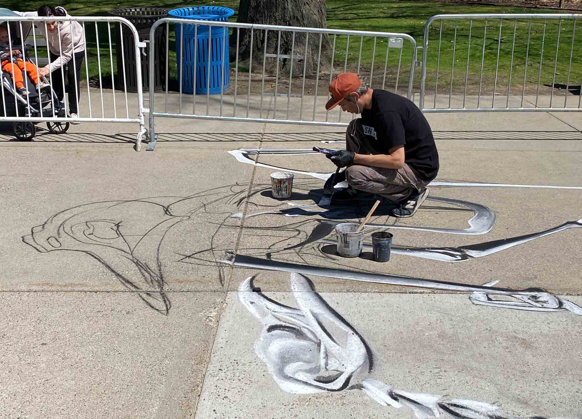 Felipe-painting-second-skeleton_8 Felipe Ortiz drawing mural